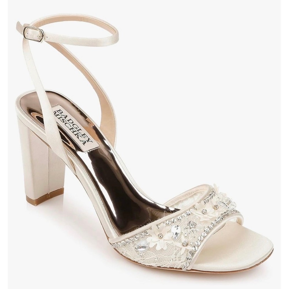 Badgley Mischka Ivory Satin Crystal Floral Block Heel Wedding Sandals 9.5